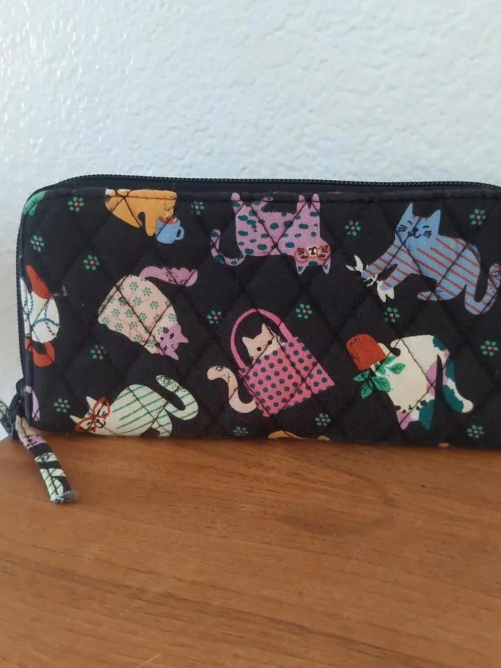 vera bradley herding cats meow black Quilted cat wallet with multicolored cats i